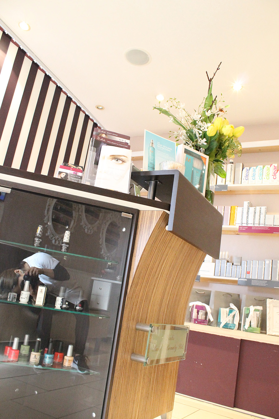 Looks Hair and Beauty Bedford